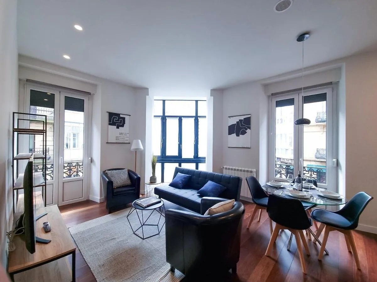 Chillida Larramendi - Iberorent Apartments San Sebastian Spain